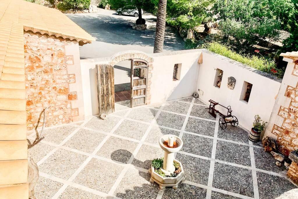 Es Castell De Ca N'Alou De Ses Cases Noves S'Horta 외부 사진